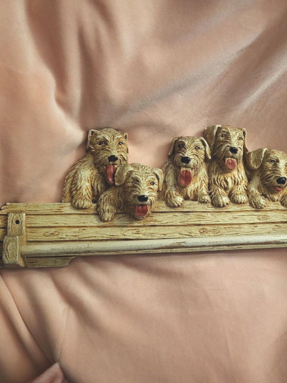 Vintage dog-themed wall-mounted towel rack